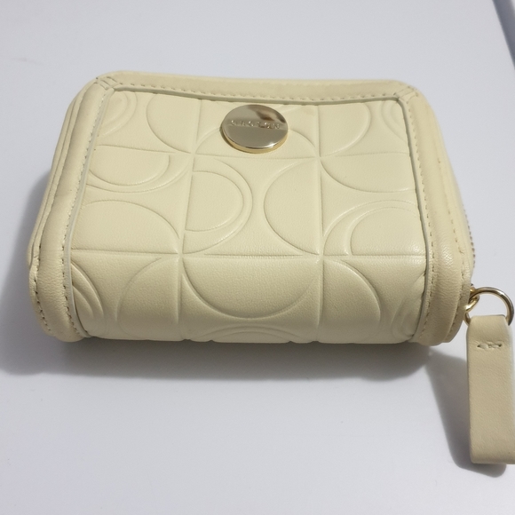 NEW Oroton cream ziparound coin purse. - Picture 6 of 11